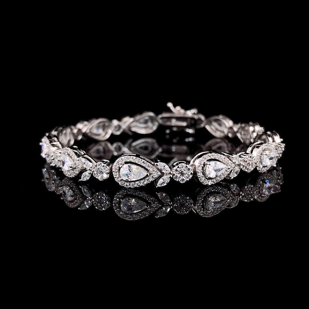 Exquisite Sterling Silver Zircon Teardrop Bracelet - ZYLVER.IN #