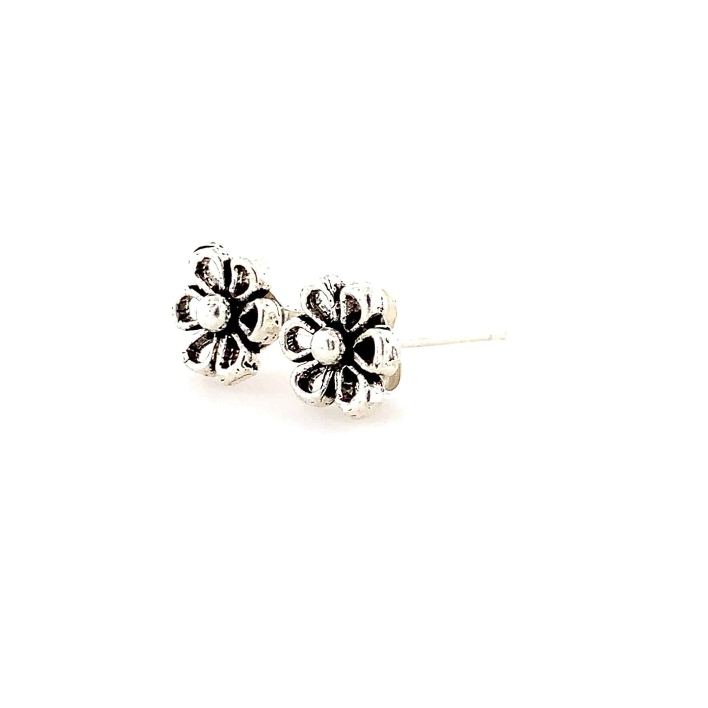 🌸 Dainty Oxidized Floral Stud Earrings 🌸 - ZYLVER.IN