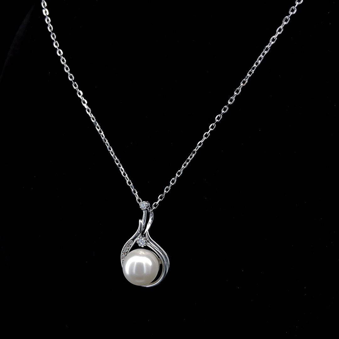 🌟 Elegant Pearl Drop Pendant Necklace with Crystal Highlights 🌟 - ZYLVER.IN