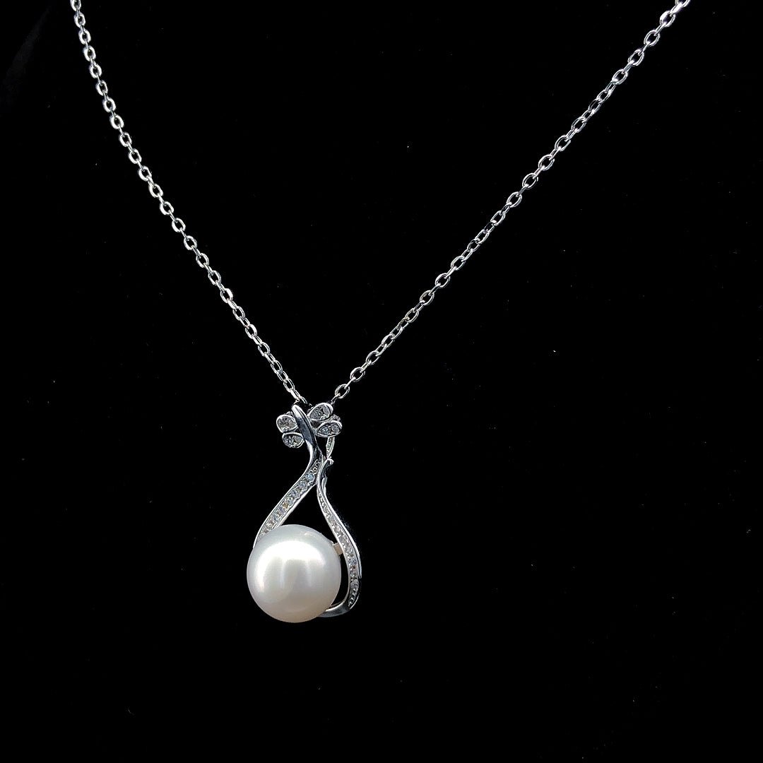 🌟 Graceful Pearl Teardrop Necklace with Crystal Accents 🌟 - ZYLVER.IN