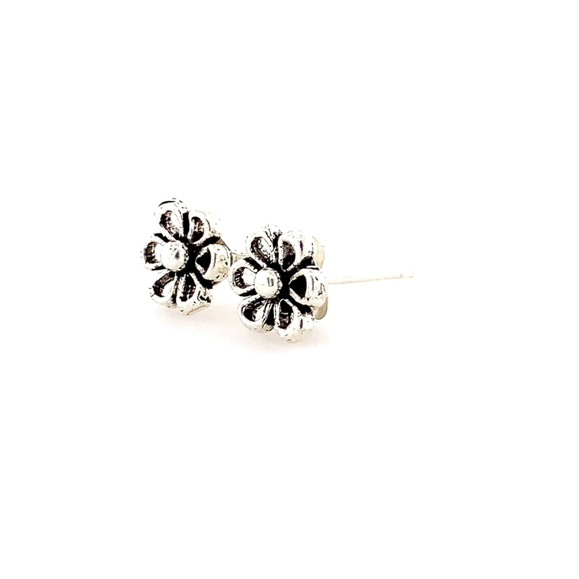 🌸 Rustic Floral Oxidized Stud Earrings 🌸 - ZYLVER.IN